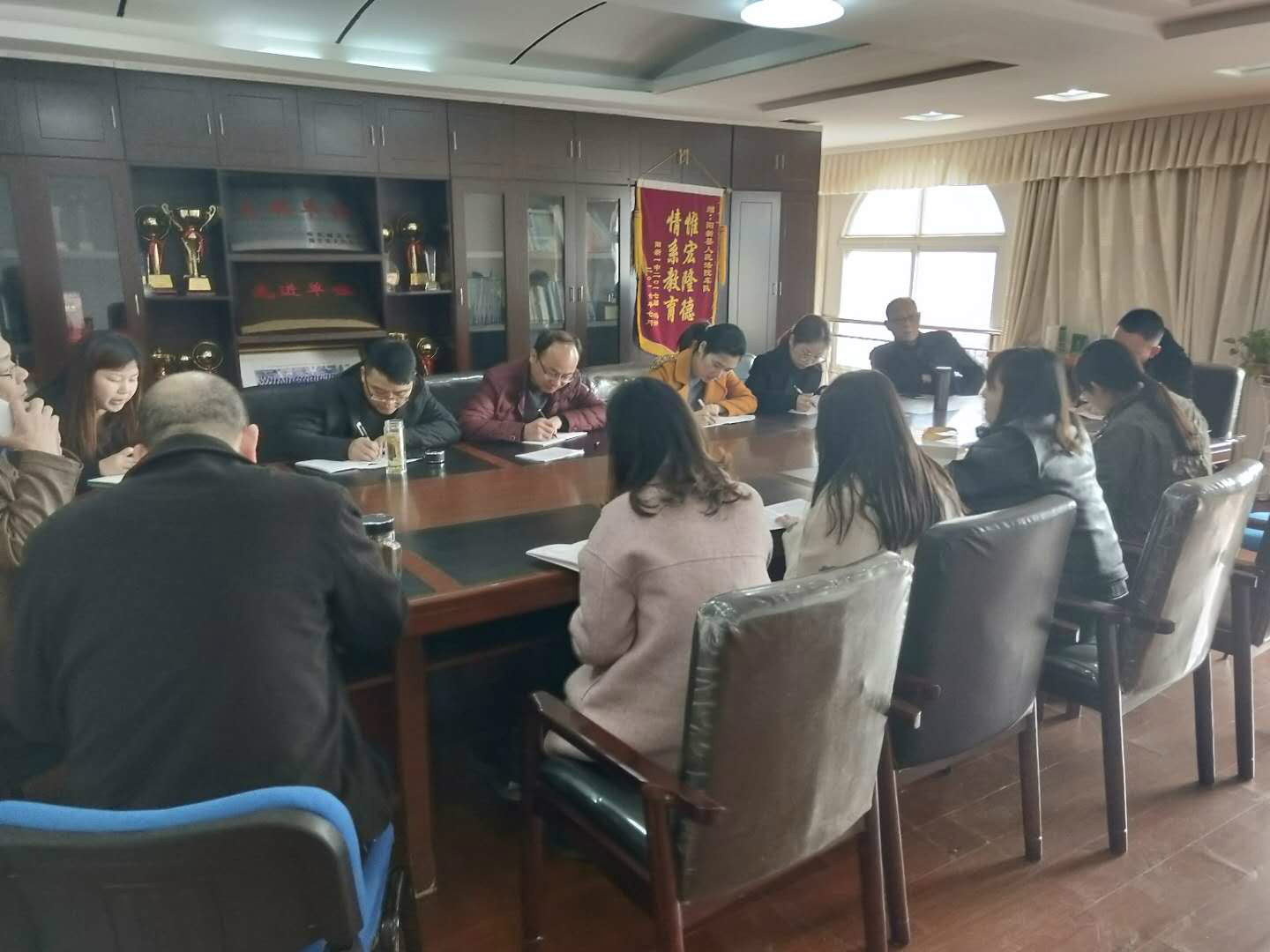 C:\Users\Administrator\Desktop\各支部开展组织生活会3.jpg